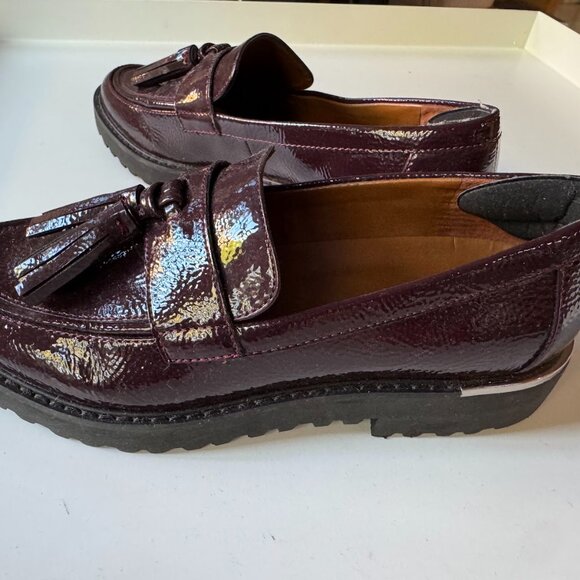 Women’s Carolynn Lug sole Burgundy Loafers - Picture 1 of 9